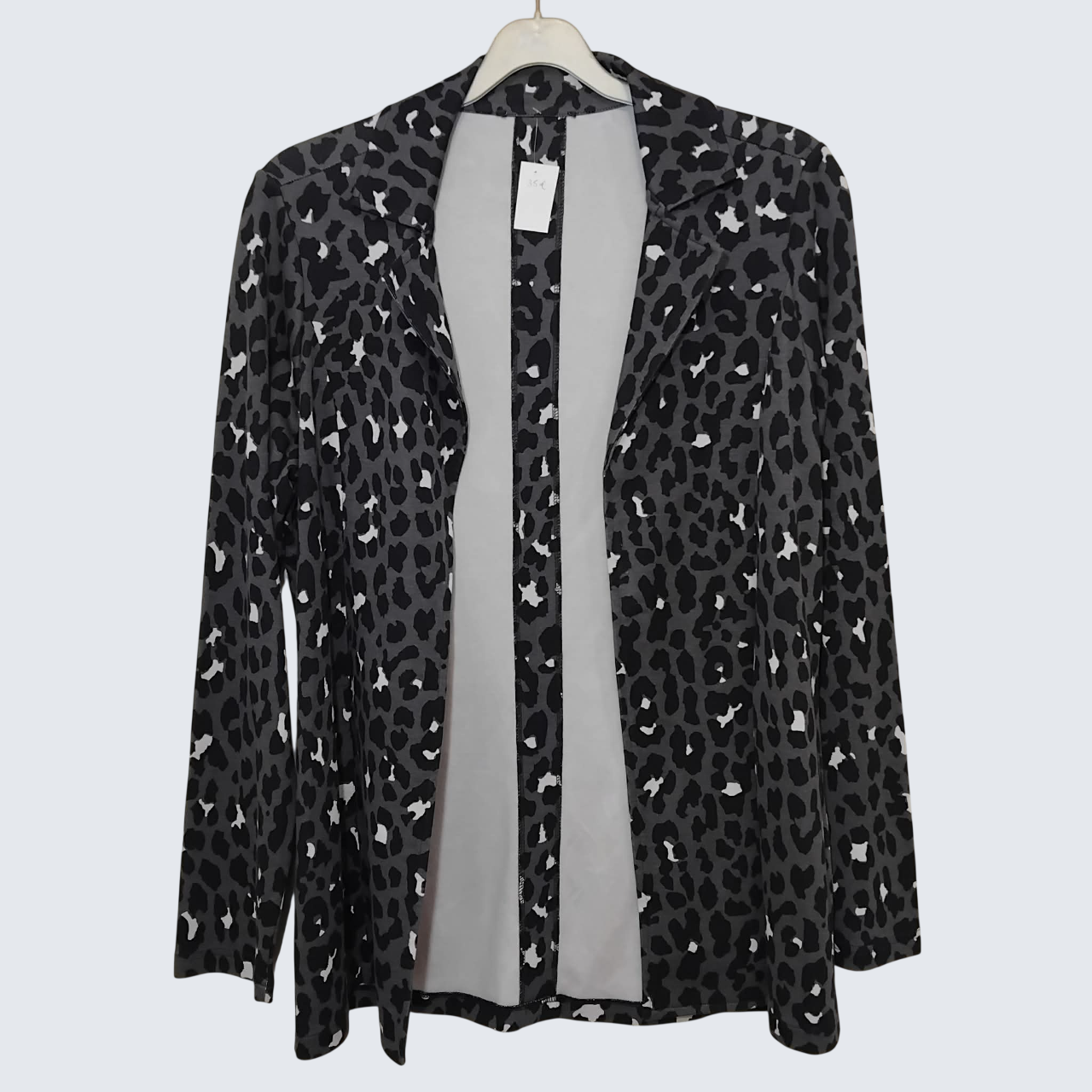 b2ea0863-8e94-4675-b967-5e8502b6bc50-Photoroom